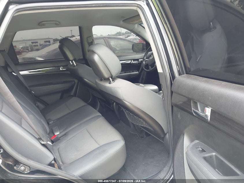 2013 Kia Sorento VIN 5XYKT3A61DG407054 IAAI salvage auction — NORMAL WEAR, Clear (Illinois), sold $425 on 2026-07-28 (photo 8)
