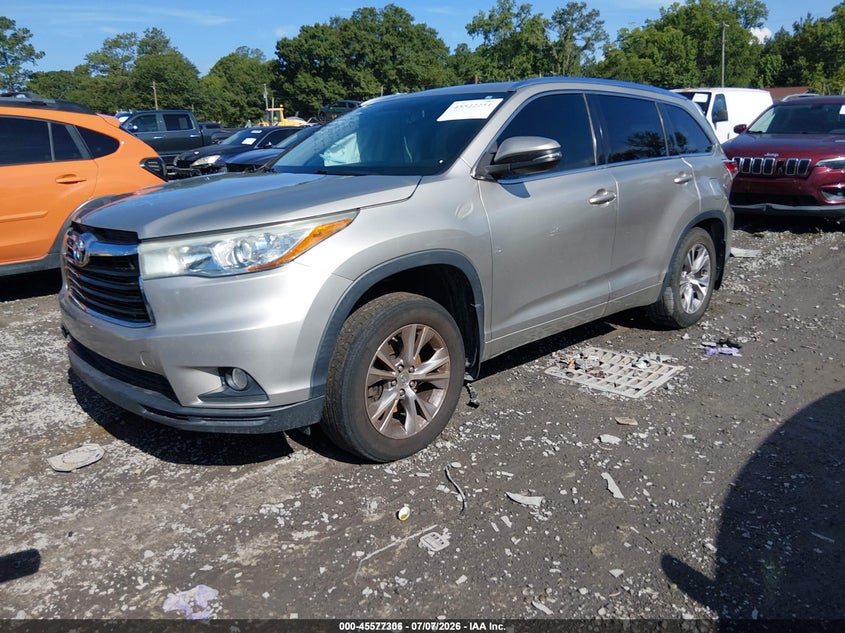 2015 Toyota Highlander VIN 5TDJKRFH5FS081938 IAAI salvage auction — RIGHT SIDE, Salvage Title, sold $25 on 2026-07-28 (photo 2)