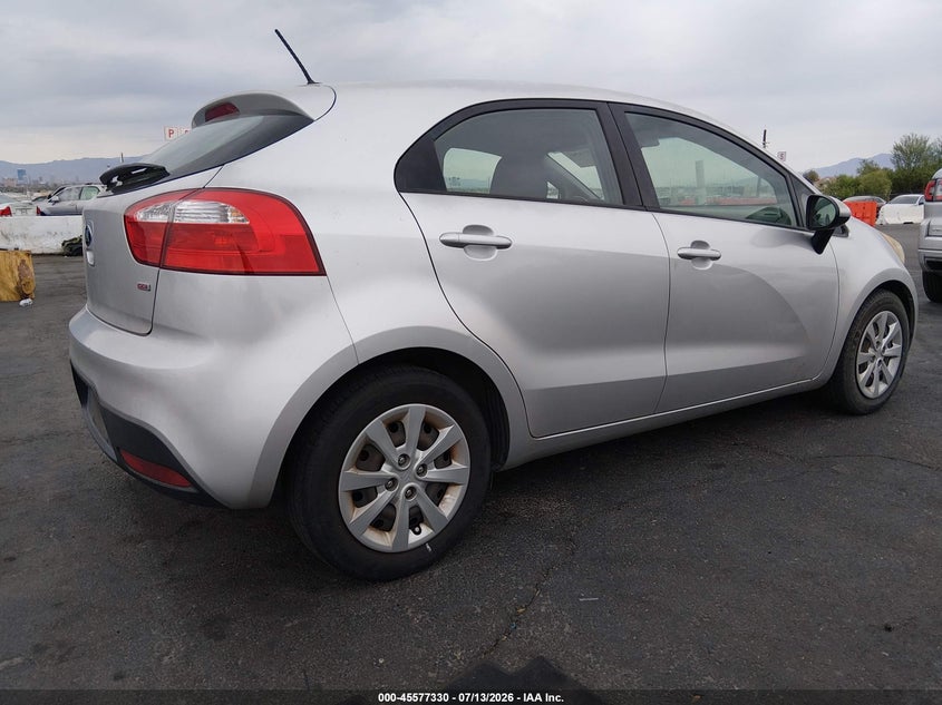 2015 Kia Rio VIN KNADM5A37F6509808 IAAI salvage auction — NORMAL WEAR, Clear (California), sold $600 on 2026-07-24 (photo 4)