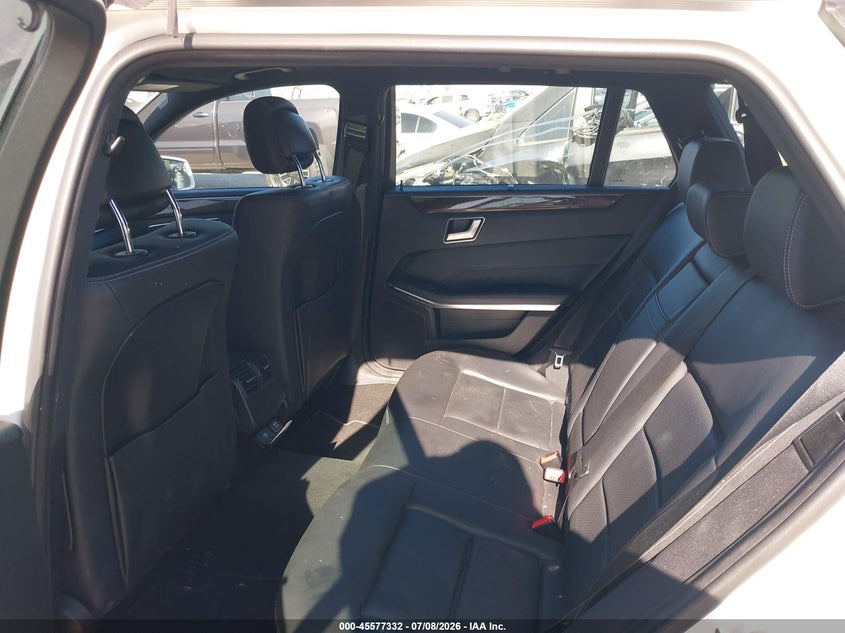 2015 Mercedes-benz E-klasse VIN WDDHH8JB5FB112208 IAAI salvage auction — RIGHT SIDE, Wait Title, sold $3,850 on 2026-08-05 (photo 8)