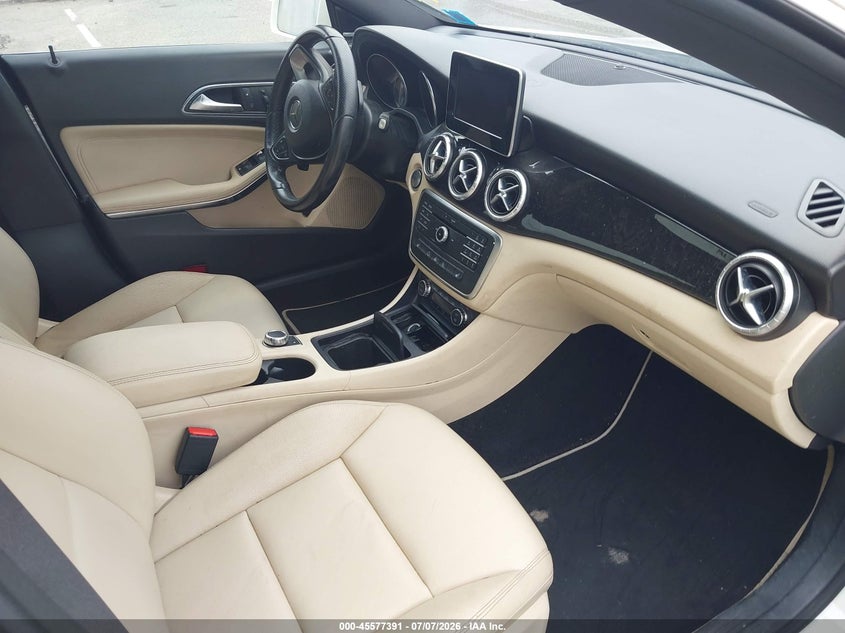 2015 Mercedes-benz Cla-class VIN WDDSJ4GBXFN178312 IAAI salvage auction — NORMAL WEAR, Clear (New York), sold $2,500 on 2026-07-14 (photo 5)