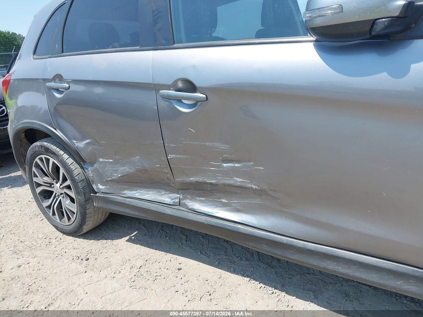 2019 Mitsubishi Outlander VIN JA4AP3AU6KU023680 IAAI salvage auction — SIDE, Wait Title, sold $2,350 on 2026-07-30 (photo 6)