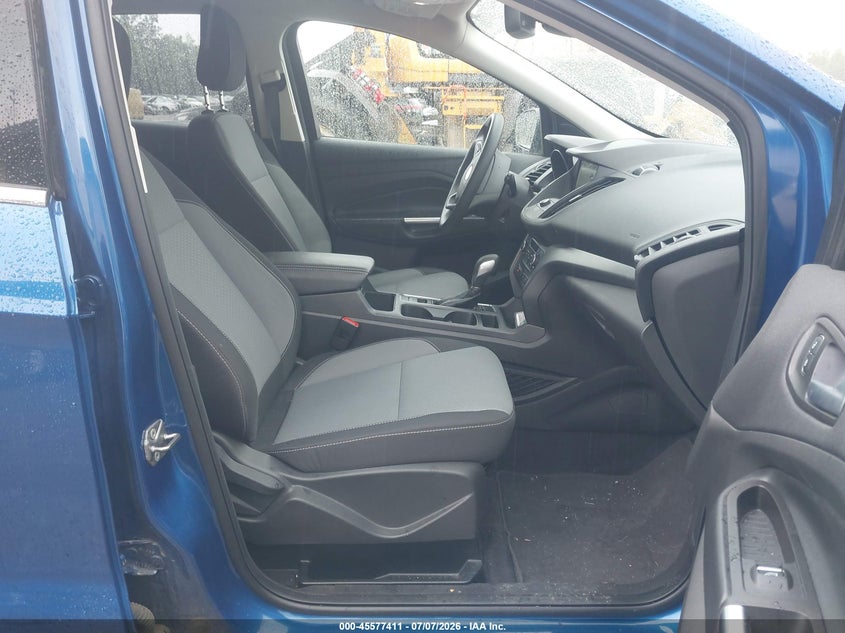 2019 Ford Escape VIN 1FMCU9GD8KUA80881 IAAI salvage auction — NORMAL WEAR, Sf97 (New Hampshire), sold $8,075 on 2026-07-31 (photo 5)