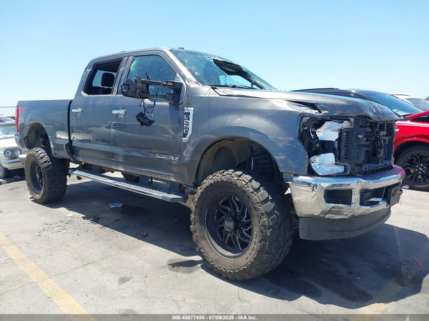2017 Ford F250 VIN 1FT7W2BT3HEC43140 — IAAI salvage auction photo