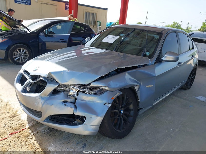 2011 BMW 3 series VIN WBAPH7C58BE675217 IAAI salvage auction — LEFT FRONT, Rebuildable (Florida), sold $25 on 2026-07-28 (photo 2)