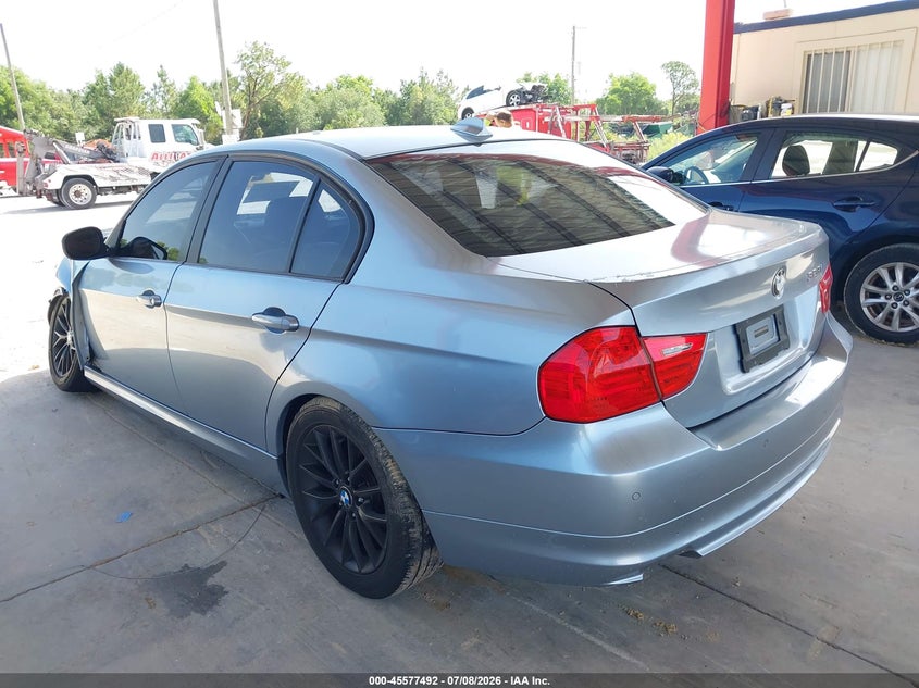 2011 BMW 3 series VIN WBAPH7C58BE675217 IAAI salvage auction — LEFT FRONT, Rebuildable (Florida), sold $25 on 2026-07-28 (photo 3)