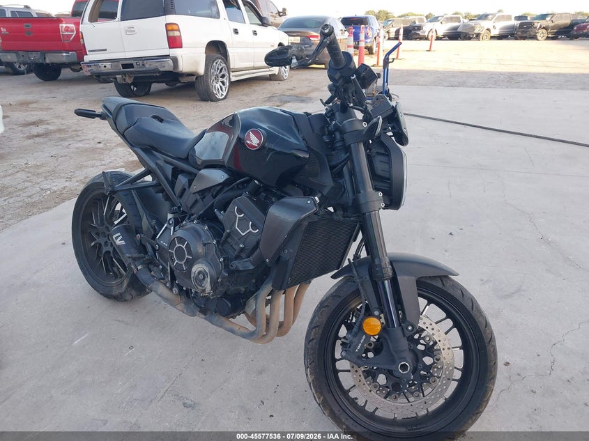 2021 Honda Cb VIN JH2SC8012MK300227 IAAI salvage auction — THEFT, Original (Texas), sold $2,200 on 2026-07-29 (photo 1)