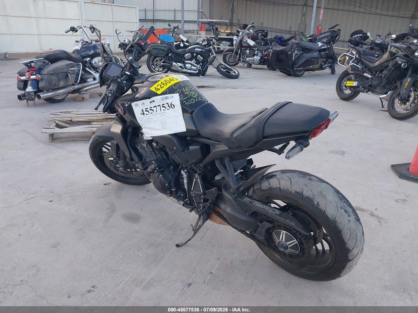 2021 Honda Cb VIN JH2SC8012MK300227 IAAI salvage auction — THEFT, Original (Texas), sold $2,200 on 2026-07-29 (photo 3)