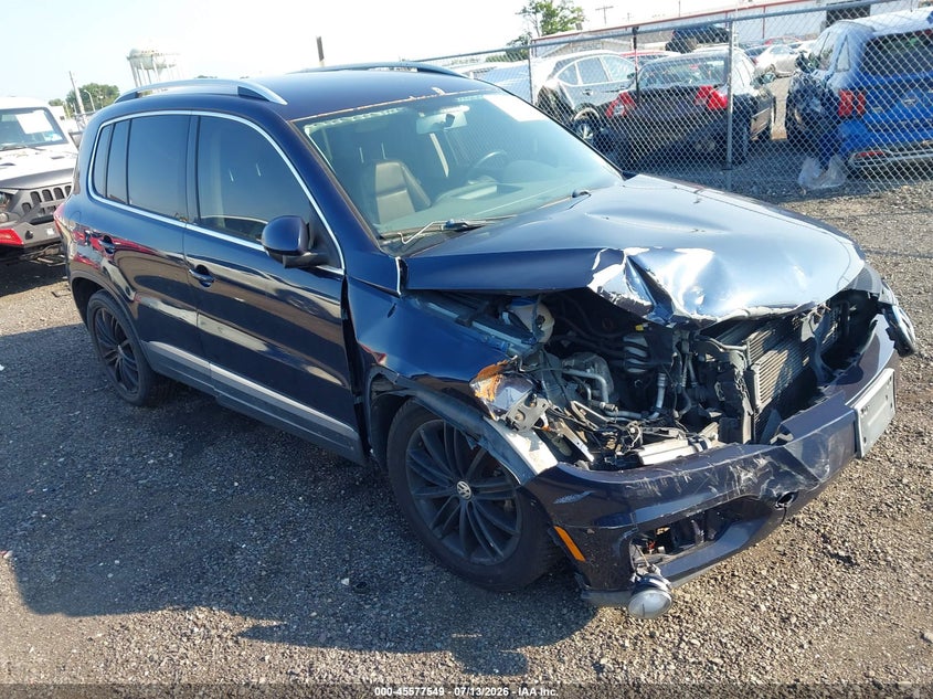 2013 Volkswagen Tiguan VIN WVGBV7AX0DW538307 IAAI salvage auction — NORMAL WEAR, Clear (New Jersey), sold $400 on 2026-07-29 (photo 1)