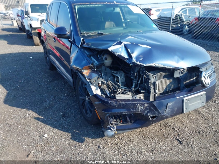 2013 Volkswagen Tiguan VIN WVGBV7AX0DW538307 IAAI salvage auction — NORMAL WEAR, Clear (New Jersey), sold $400 on 2026-07-29 (photo 6)