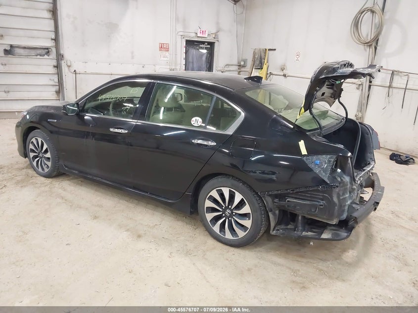 2017 Honda Accord VIN JHMCR6F75HC021803 IAAI salvage auction — REAR END, Salvage (Pennsylvania), sold $2,500 on 2026-07-16 (photo 3)