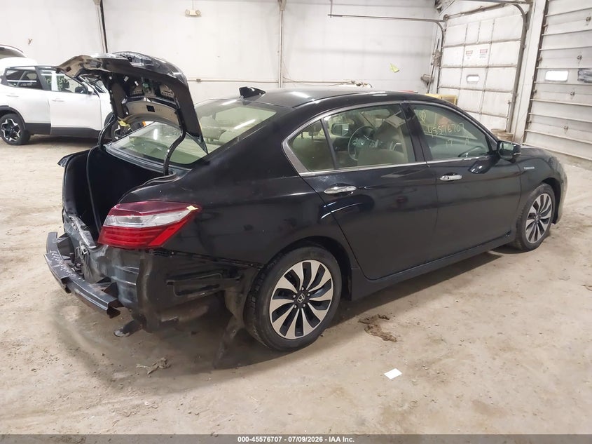 2017 Honda Accord VIN JHMCR6F75HC021803 IAAI salvage auction — REAR END, Salvage (Pennsylvania), sold $2,500 on 2026-07-16 (photo 4)
