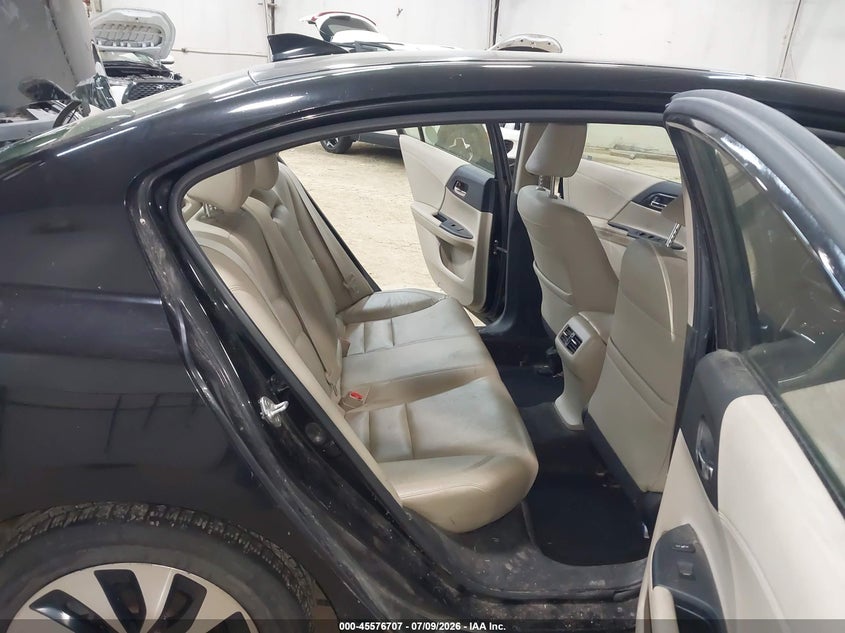 2017 Honda Accord VIN JHMCR6F75HC021803 IAAI salvage auction — REAR END, Salvage (Pennsylvania), sold $2,500 on 2026-07-16 (photo 8)