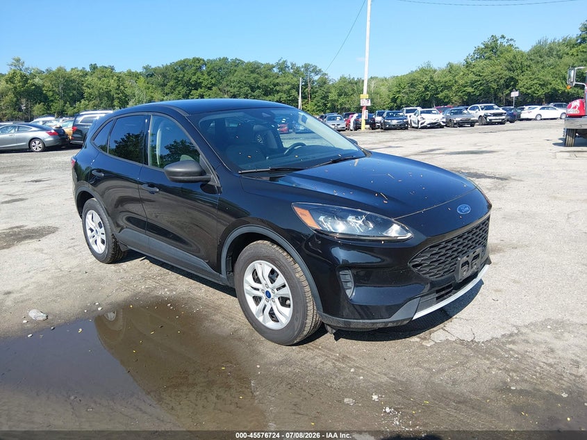 2020 Ford Escape VIN 1FMCU9F63LUC09582 IAAI salvage auction — NORMAL WEAR, SF97 (Rhode Island), sold $7,525 on 2026-07-27 (photo 1)