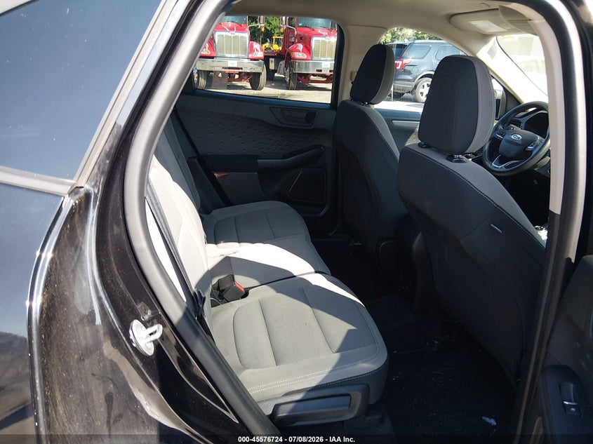 2020 Ford Escape VIN 1FMCU9F63LUC09582 IAAI salvage auction — NORMAL WEAR, SF97 (Rhode Island), sold $7,525 on 2026-07-27 (photo 8)