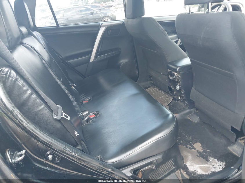 2018 Toyota Rav 4 VIN JTMRJREV0JD222206 IAAI salvage auction — REAR END, Salvage Title, sold $4,550 on 2026-07-29 (photo 8)