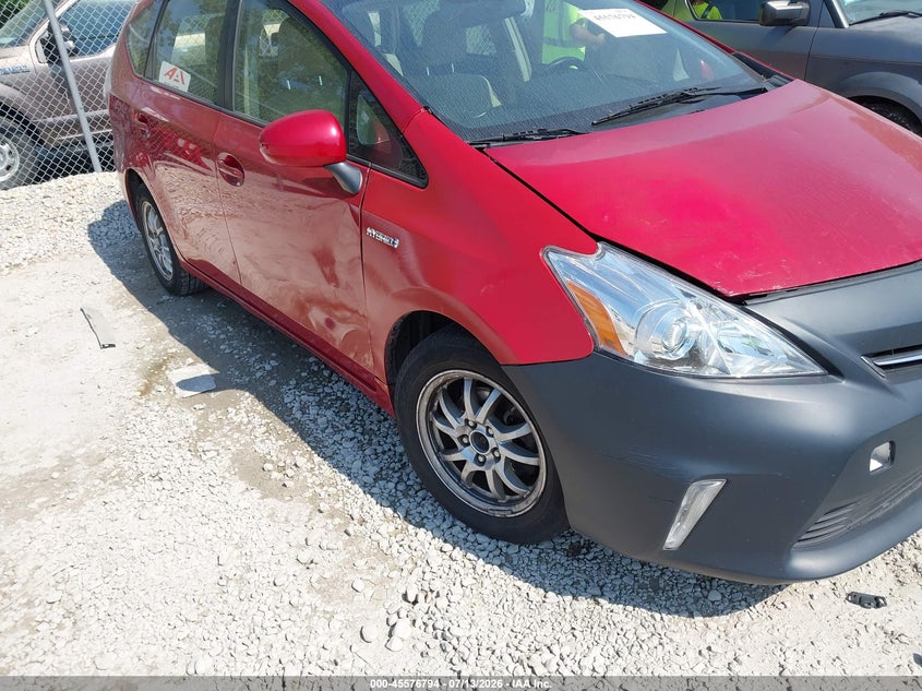 2013 Toyota Prius v VIN JTDZN3EU0D3280335 IAAI salvage auction — NORMAL WEAR, Clear (Indiana), sold $725 on 2026-07-28 (photo 6)