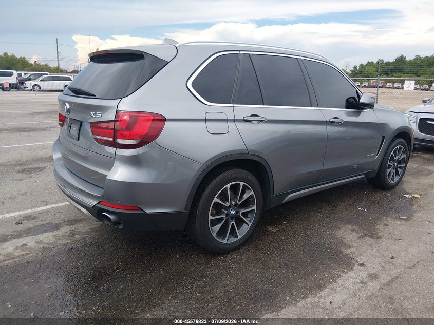 2017 BMW X5 VIN 5UXKR2C32H0U24063 IAAI salvage auction — WATER/FLOOD, Salvage Title, sold $250 on 2026-09-08 (photo 4)