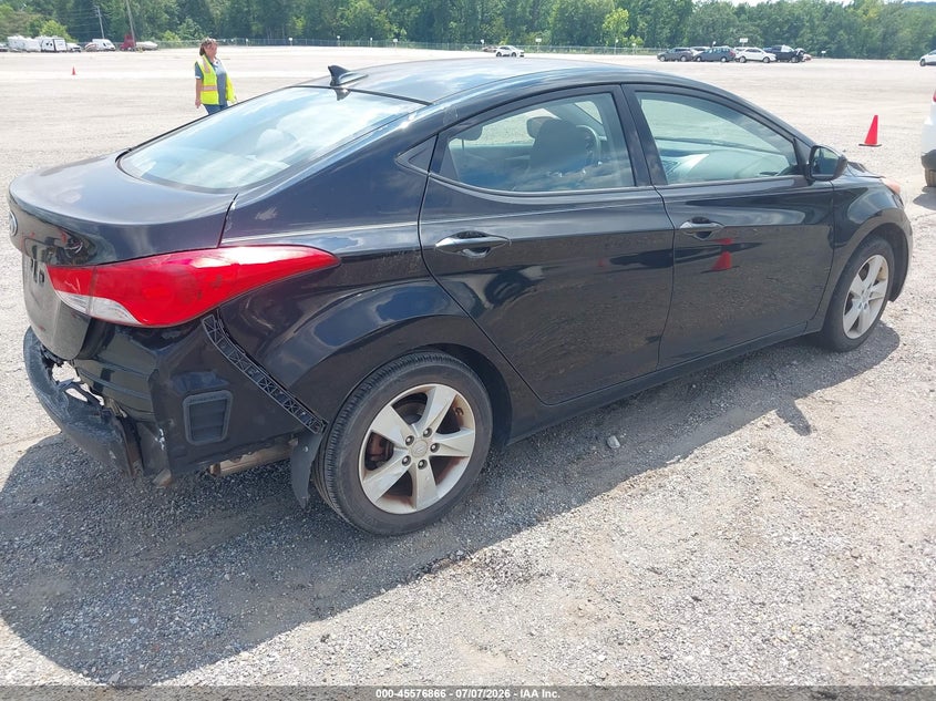 2013 Hyundai Elantra VIN KMHDH4AE9DU878144 IAAI salvage auction — NORMAL WEAR, Salvage Title, sold $925 on 2026-07-29 (photo 4)