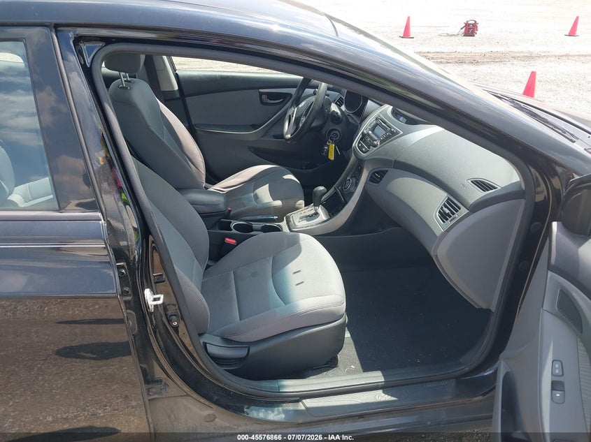 2013 Hyundai Elantra VIN KMHDH4AE9DU878144 IAAI salvage auction — NORMAL WEAR, Salvage Title, sold $925 on 2026-07-29 (photo 5)