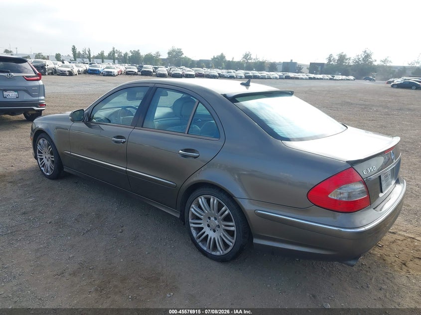 2009 Mercedes-benz E-class VIN WDBUF56X09B391927 IAAI salvage auction — NORMAL WEAR, Clear - Dealer Only (California), sold $400 on 2026-07-29 (photo 3)