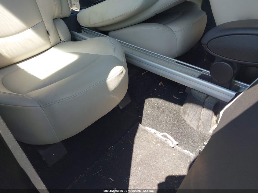 2014 Mini Paceman VIN WMWSS1C5XEWN94470 IAAI salvage auction — NORMAL WEAR, Clear-Dealer Only (North Carolina), sold $500 on 2026-07-27 (photo 8)