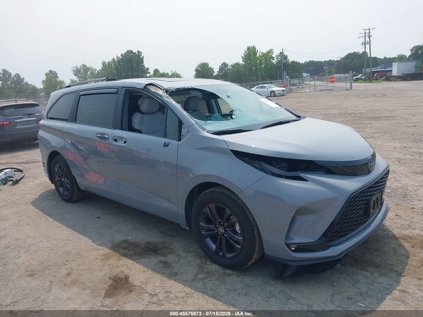 2025 Toyota Sienna VIN 5TDDSKFC4SS176154 IAAI salvage auction — FRONT & REAR, Salvage (Virginia), sold $23,900 on 2026-07-25 (photo 1)