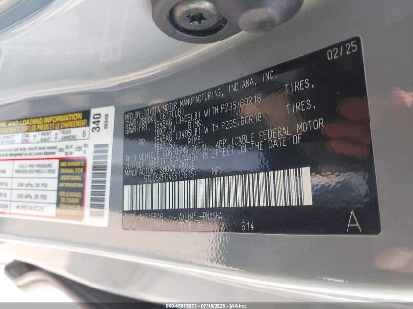 2025 Toyota Sienna VIN 5TDDSKFC4SS176154 IAAI salvage auction — FRONT & REAR, Salvage (Virginia), sold $23,900 on 2026-07-25 (photo 9)