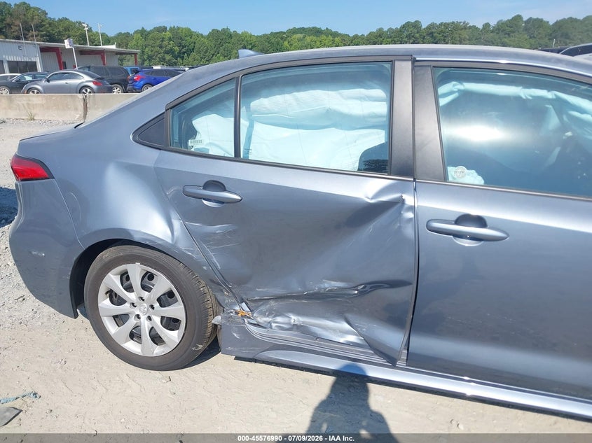2026 Toyota Corolla VIN 5YFB4MDE4TP392288 IAAI salvage auction — RIGHT SIDE, Certificate Of Destruction (Florida), sold $4,050 on 2026-07-14 (photo 6)