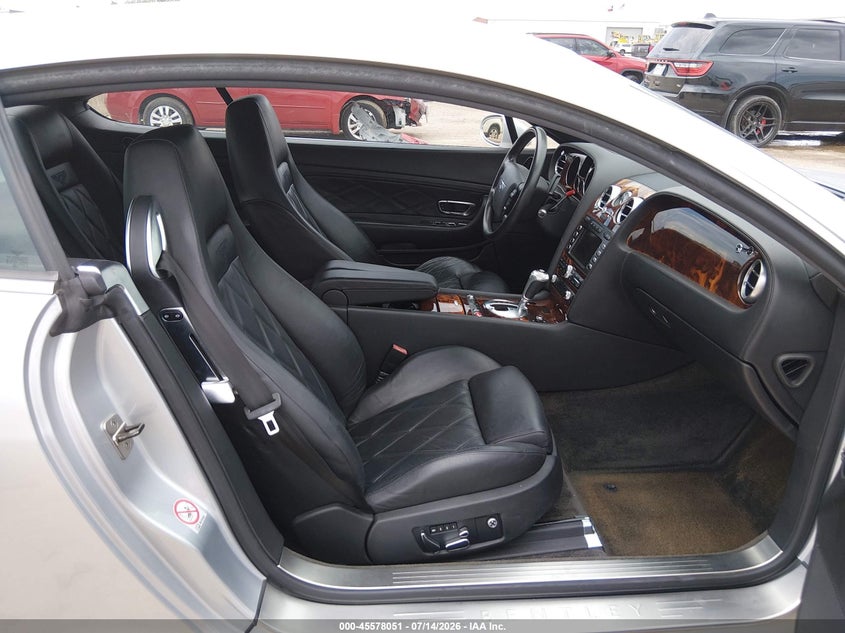 2006 Bentley Continental gt VIN SCBCR63WX6C038108 IAAI salvage auction — HAIL, Original (Texas), sold $7,200 on 2026-08-26 (photo 5)