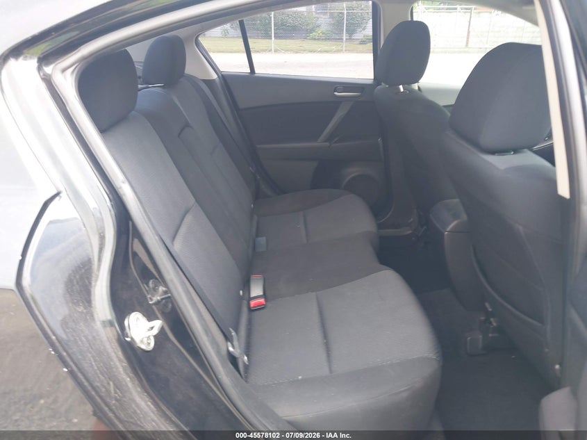 2010 Mazda 3 VIN JM1BL1SG2A1166824 IAAI salvage auction — SIDE, Salvage (Ohio), sold $25 on 2026-07-27 (photo 8)