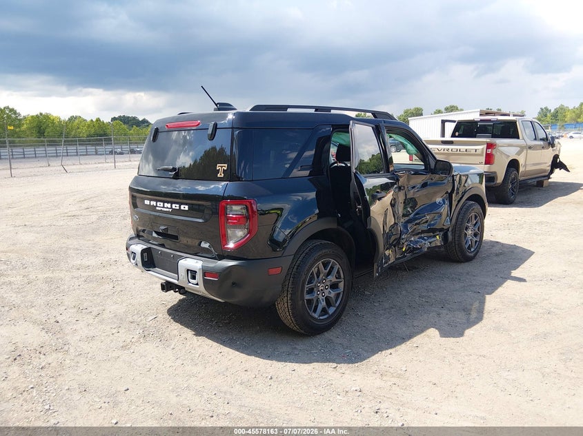 2025 Ford Bronco sport VIN 3FMCR9BN9SRF80119 IAAI salvage auction — RIGHT SIDE, Salvage (Tennessee), sold $8,600 on 2026-08-19 (photo 4)