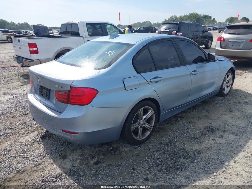2014 BMW 3 series VIN WBA3A5C57EP600444 IAAI salvage auction — NORMAL WEAR, Repossession Paperwork (Georgia), sold $350 on 2026-08-10 (photo 4)