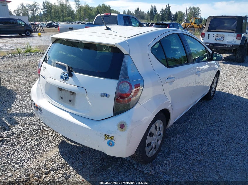 2013 Toyota Prius c VIN JTDKDTB35D1539901 IAAI salvage auction — LEFT SIDE, Salvage Title, sold $2,000 on 2026-07-30 (photo 4)