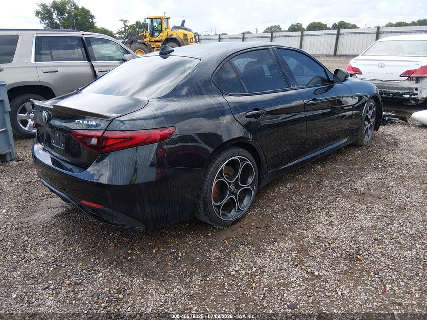 2022 Alfa romeo Giulia VIN ZARFAMBN8N7662923 IAAI salvage auction — FRONT END, Salvage Title, sold $10,100 on 2026-08-19 (photo 4)