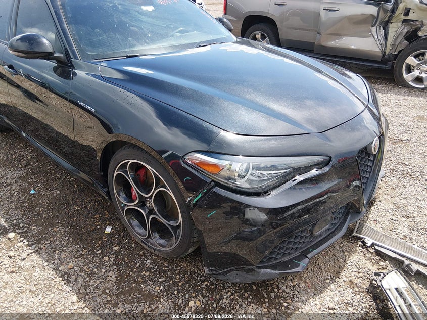 2022 Alfa romeo Giulia VIN ZARFAMBN8N7662923 IAAI salvage auction — FRONT END, Salvage Title, sold $10,100 on 2026-08-19 (photo 6)