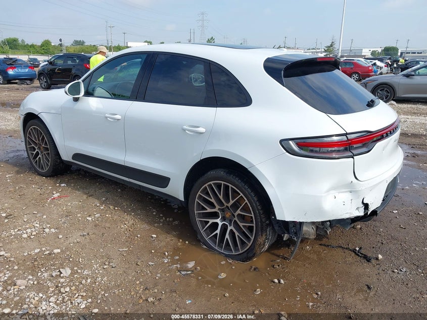 2019 Porsche Macan VIN WP1AA2A57KLB06193 IAAI salvage auction — REAR END, Salvage Title, sold $8,300 on 2026-07-23 (photo 3)