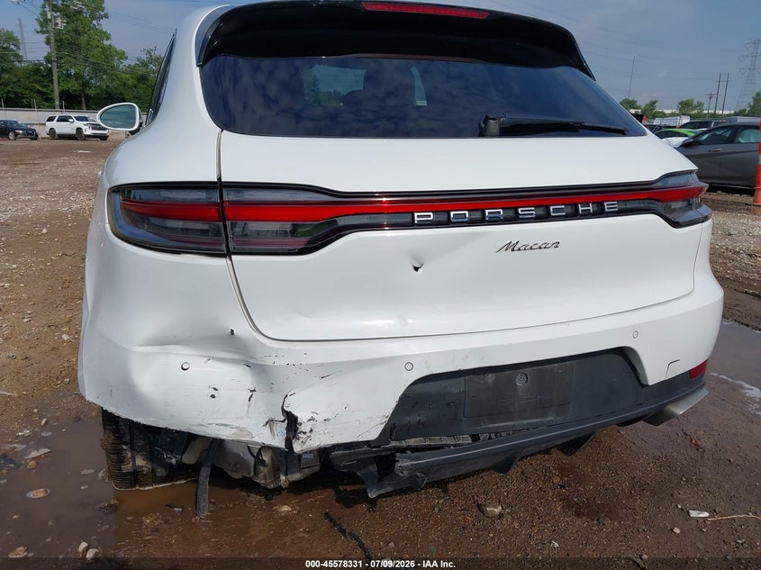 2019 Porsche Macan VIN WP1AA2A57KLB06193 IAAI salvage auction — REAR END, Salvage Title, sold $8,300 on 2026-07-23 (photo 6)