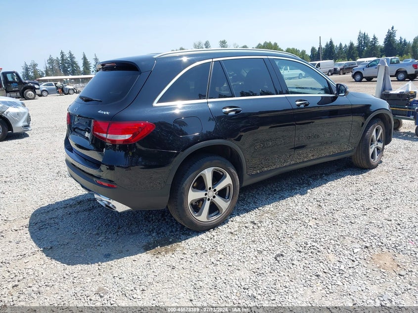 2016 Mercedes-benz Glc VIN WDC0G4KBXGF061519 IAAI salvage auction — RIGHT FRONT, Salvage Title, sold $5,800 on 2026-08-09 (photo 4)