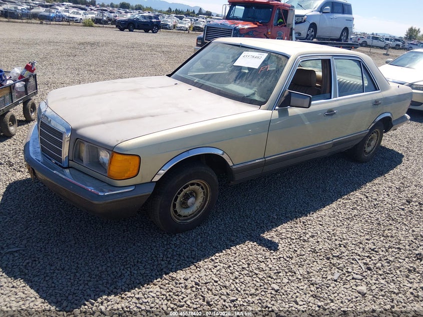 1982 Mercedes-benz 300 VIN WDBCB20A4CB016351 IAAI salvage auction — NORMAL WEAR, Clear - Public Restricted (Oregon), sold $125 on 2026-07-20 (photo 2)