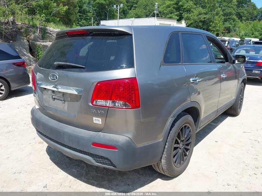 2011 Kia Sorento VIN 5XYKUDA28BG022524 IAAI salvage auction — MECHANICAL, Clear (Massachusetts), sold $975 on 2026-07-28 (photo 4)