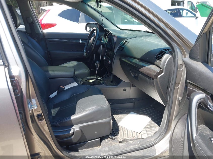 2011 Kia Sorento VIN 5XYKUDA28BG022524 IAAI salvage auction — MECHANICAL, Clear (Massachusetts), sold $975 on 2026-07-28 (photo 5)