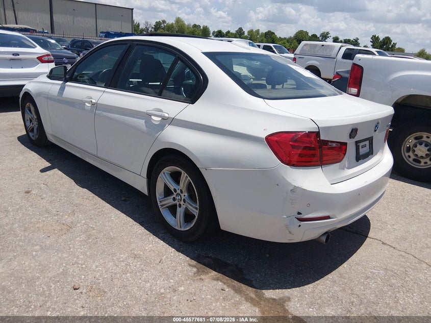 2015 BMW 3 series VIN WBA3B1C51FK136846 IAAI salvage auction — NORMAL WEAR, Original (Texas), sold $1,650 on 2026-08-12 (photo 3)
