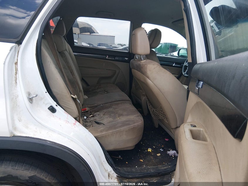2011 Kia Sorento VIN 5XYKT3A18BG018767 IAAI salvage auction — FRONT END, Salvage (South Carolina), sold $450 on 2026-07-29 (photo 8)