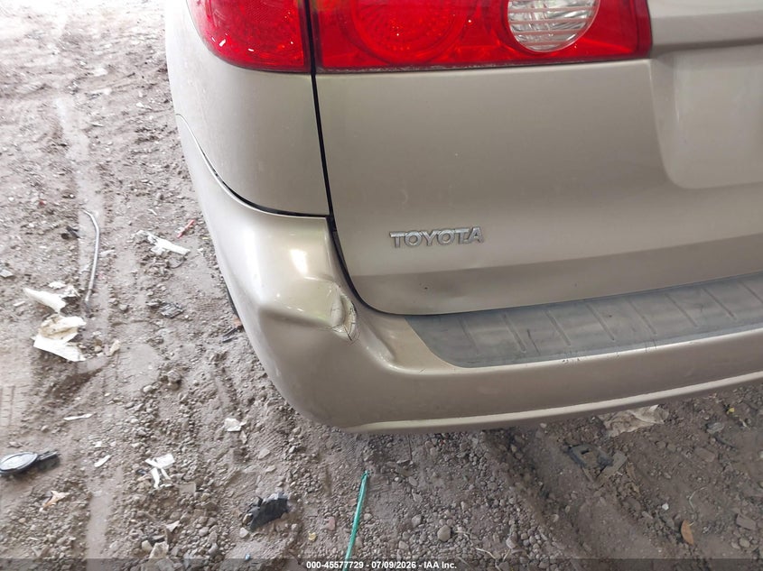 2010 Toyota Sienna VIN 5TDKK4CC8AS301954 IAAI salvage auction — NORMAL WEAR, Clear (Georgia), sold $575 on 2026-07-20 (photo 6)