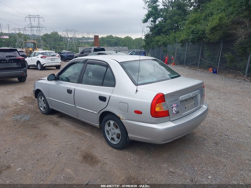 2002 Hyundai Accent VIN KMHCG45C62U401403 IAAI salvage auction — NORMAL WEAR, Clear (Pennsylvania), sold $475 on 2026-07-17 (photo 3)