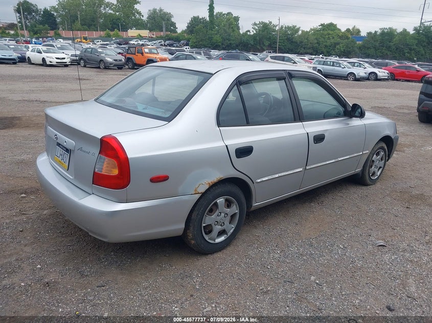 2002 Hyundai Accent VIN KMHCG45C62U401403 IAAI salvage auction — NORMAL WEAR, Clear (Pennsylvania), sold $475 on 2026-07-17 (photo 4)