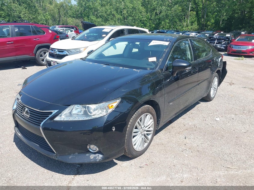 2014 Lexus ES VIN JTHBK1GG3E2099421 IAAI salvage auction — REAR END, Salvage Title, sold $3,300 on 2026-07-31 (photo 2)