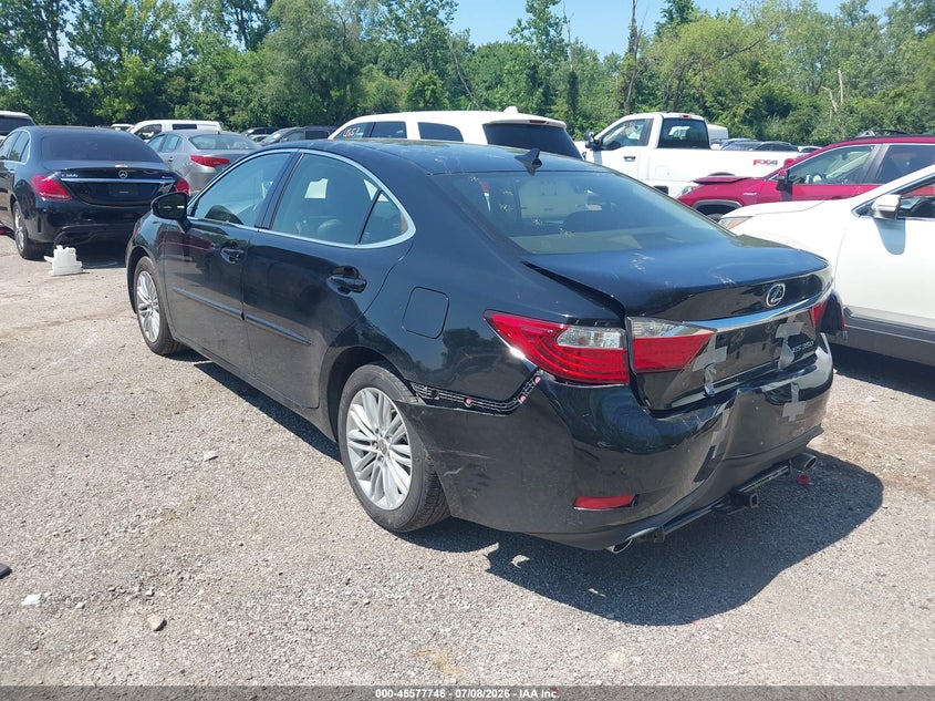 2014 Lexus ES VIN JTHBK1GG3E2099421 IAAI salvage auction — REAR END, Salvage Title, sold $3,300 on 2026-07-31 (photo 3)