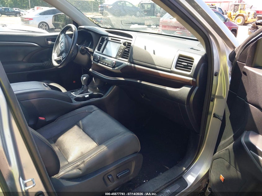 2014 Toyota Highlander VIN 5TDDKRFH1ES034045 IAAI salvage auction — FRONT END, Salvage - Greater Than 75% (Maryland), sold $4,950 on 2026-07-26 (photo 5)